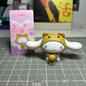 SANRIO CINNAMOROLL FIGURINE